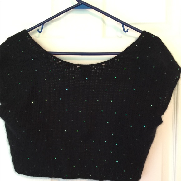 Black Shrug Sweater with subtle sequins - Picture 2 of 4